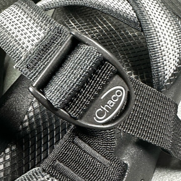 Chaco Men’s Z/1 Classic Sport Sandals Split Gray Size 8 Adjustable Straps